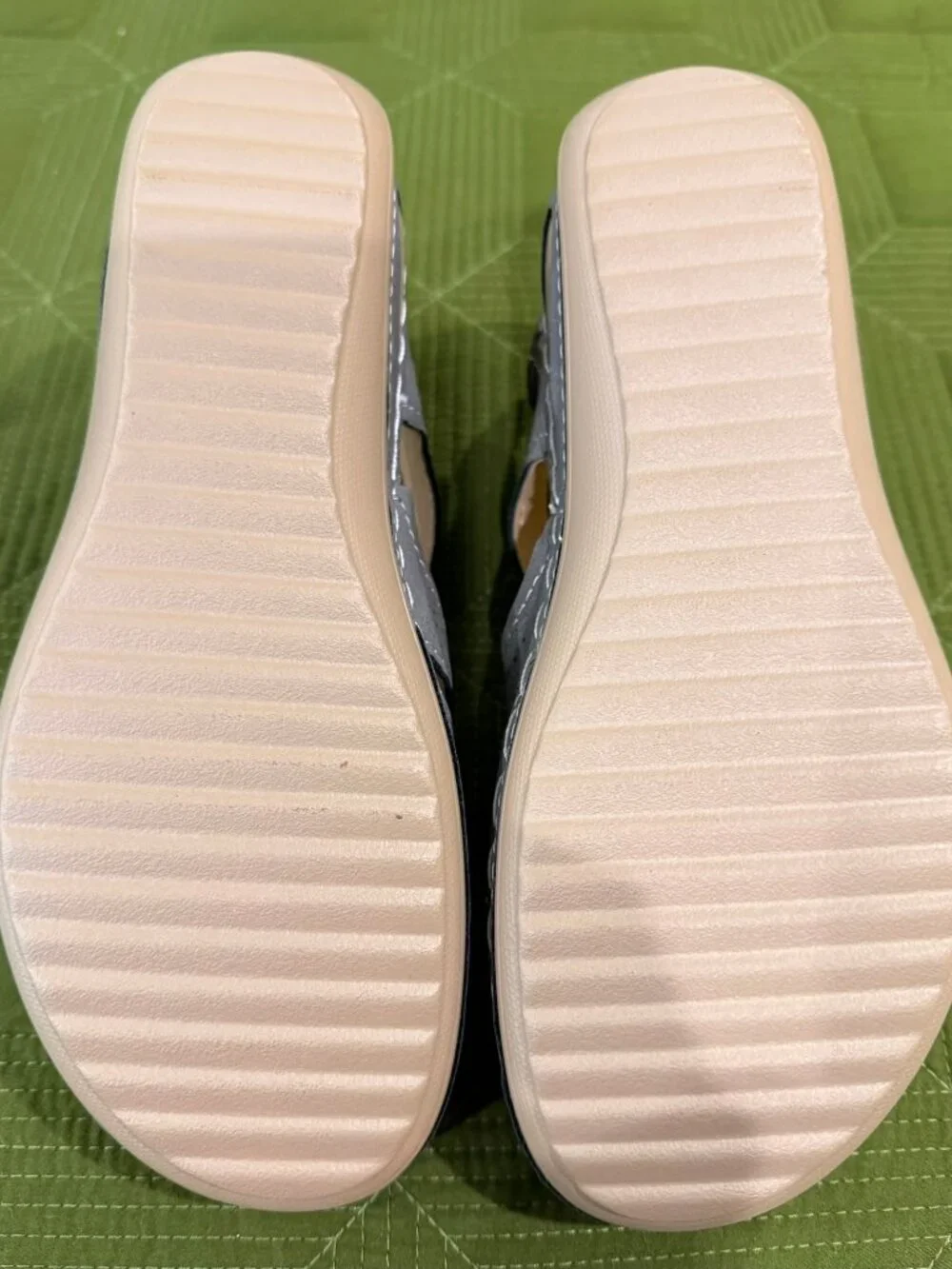 NEW Women's Gray Sandals